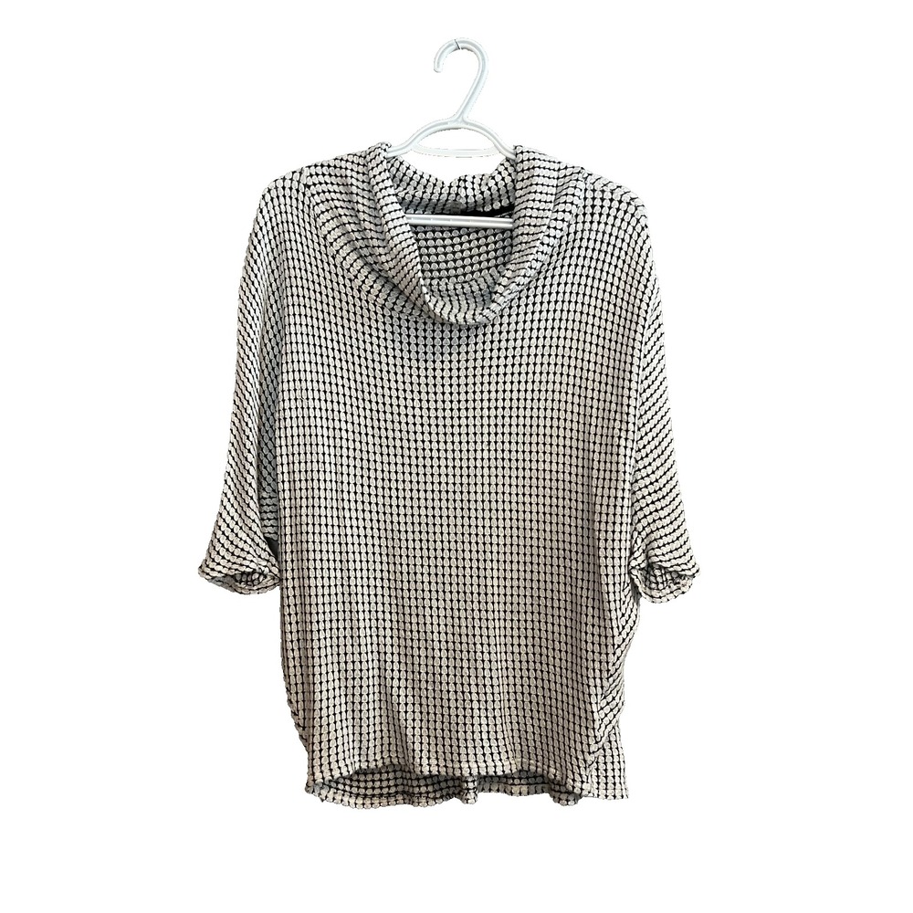 Laila Jayde Black and White Dolman Sleeve Knit Pullover Blouse Shirt Size Medium